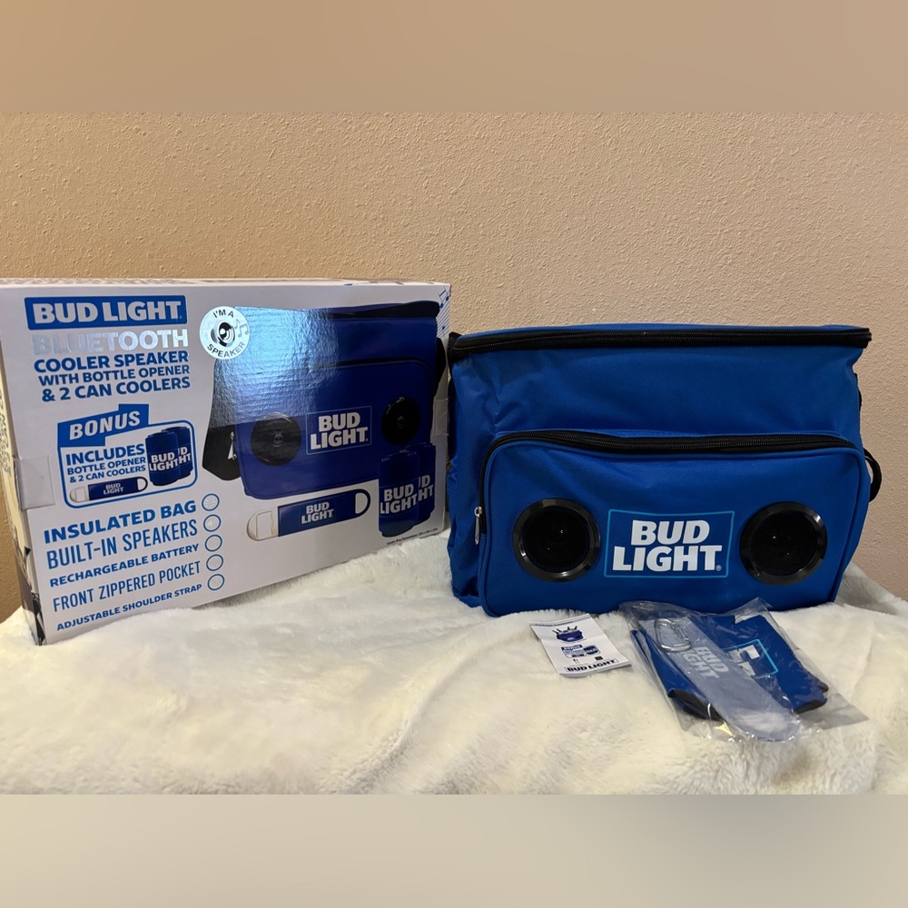Cooler   Bud Light with Bluetooth
